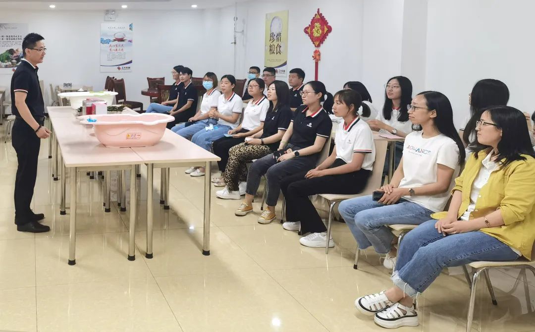 �������|88038����˹���С�Ũ�������Ʈ�㡱�����˶�(ͼ2)